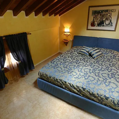 לינה וארוחת בוקר Modigliani פררה