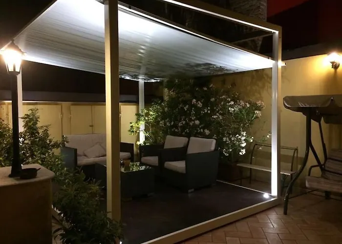 לינה וארוחת בוקר Modigliani פררה