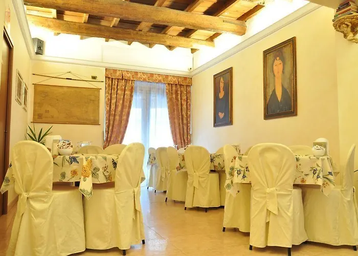 Modigliani לינה וארוחת בוקר 4*