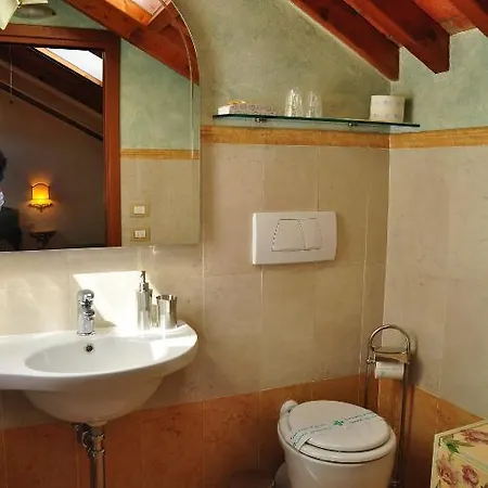 Modigliani Panzió 4*