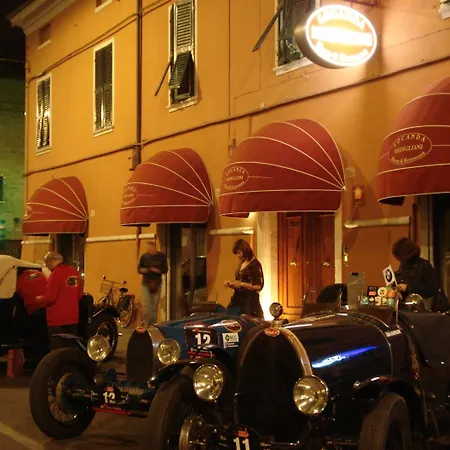 Modigliani Bed & Breakfast 4*