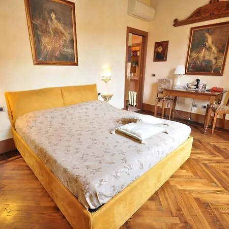 Modigliani Nocleg ze śniadaniem 4*
