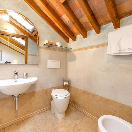 Bed and Breakfast Modigliani Φεράρα