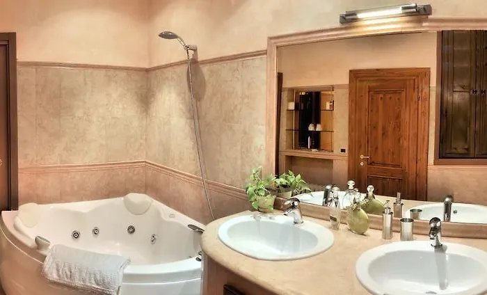 Modigliani Bed & Breakfast 4*